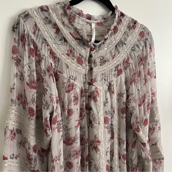 ANTHROPOLOGIE Floral Lace Trim Blouse - Picture 2 of 11